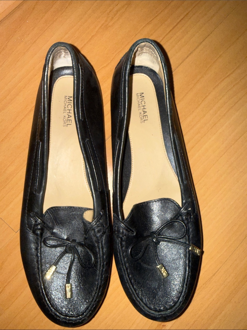 MICHAEL Michael Kors Black Leather Bow Moccasin Flats